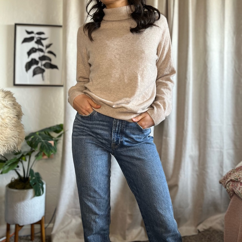 El Daws Cashmere Oatmeal Sweater